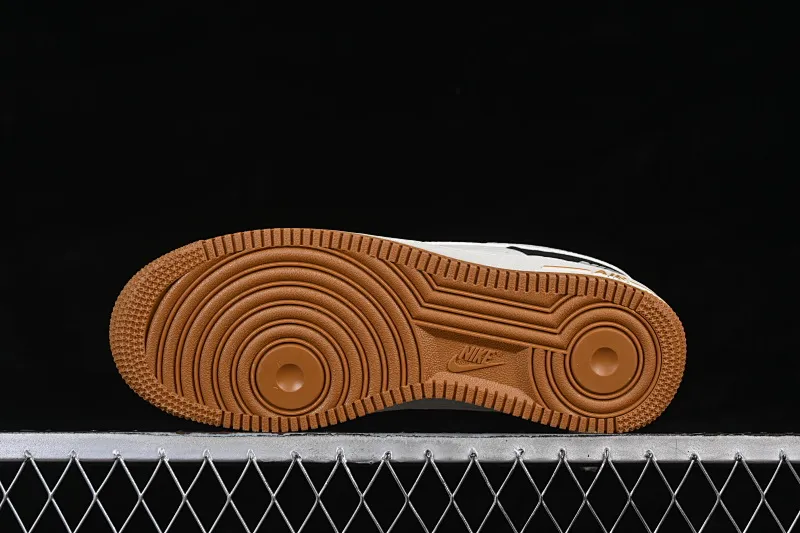 All Categories Nk Air Force 1 Air Force Series Nk Air Force 1 Low Air Force Low Nike Air Force 1'07 Low White Wheat Black Splicing Air Force One Low Casual Shoes IH0687-700